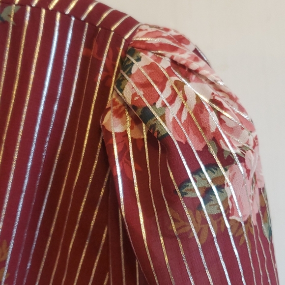 NWT stunning floral top - Picture 8 of 11